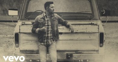 Scotty McCreery - It'll Grow On Ya