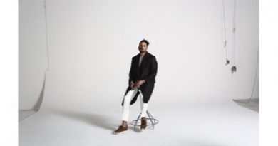 Kim Cesarion - Therapy