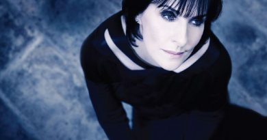 Enya - Dark Sky Island