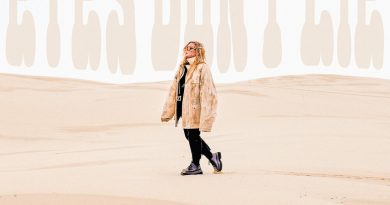 Tones And I - Eyes Don’t Lie