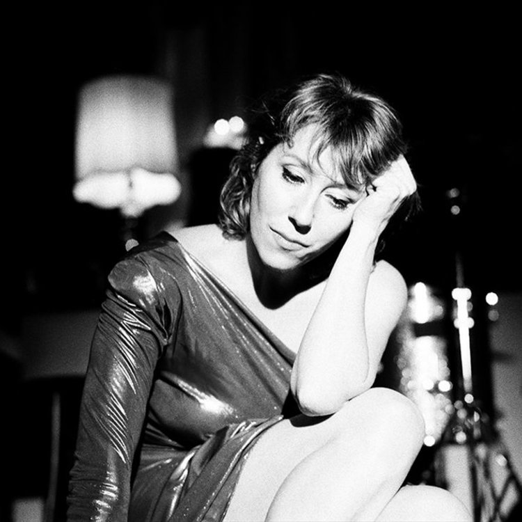 Martha Wainwright - Being Right