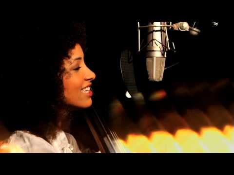 Esperanza Spalding - Little Fly