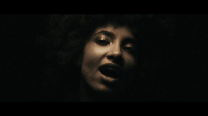 Esperanza Spalding - Touch in Mine (fingers)