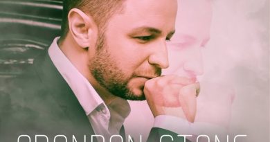 Brandon Stone – Она любит тебя