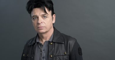 Gary Numan - Intruder