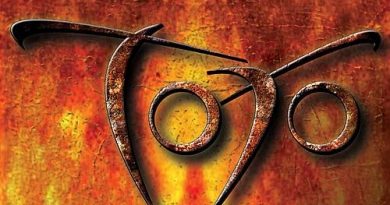 Toto - Falling In Between