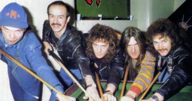 Saxon - Big Teaser