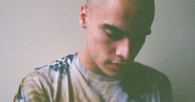 Sega Bodega — Um Um