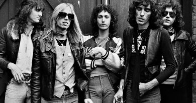 Tom Petty And The Heartbreakers - Zero From Outer Space