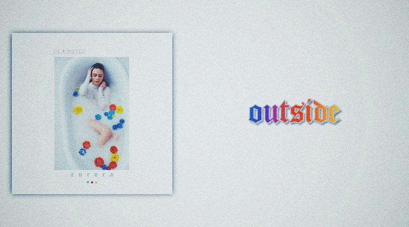Bea Miller - outside