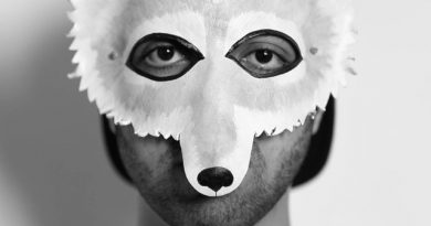 Wolf Colony - Ocean