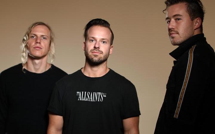 RÜFÜS DU SOL - Paris Collides