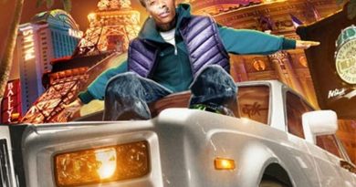 Wiz Khalifa, Terrace Martin - Smoke With