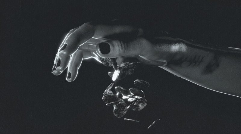 Babi, Thomas Crager - Prioridades