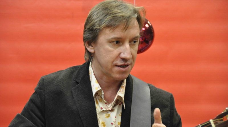 Сергей Светлов, Группа Маэстро - Куда убегать