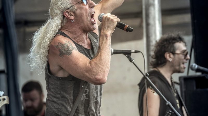 Dee Snider - Cry You A Rainbow