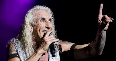 Dee Snider - I Am the Hurricane