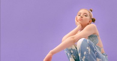 солнышкова - мальчик с гитарой
