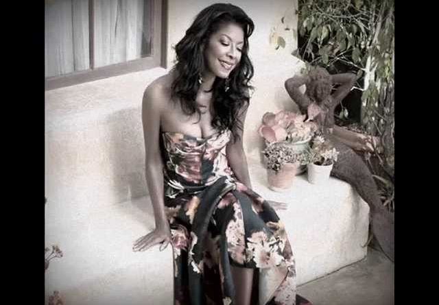 Natalie Cole, Andrea Bocelli - Bésame Mucho
