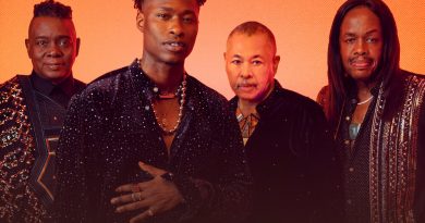 Earth, Wind & Fire, Lucky Daye - You Want My Love