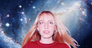Maude Latour - Ride My Bike